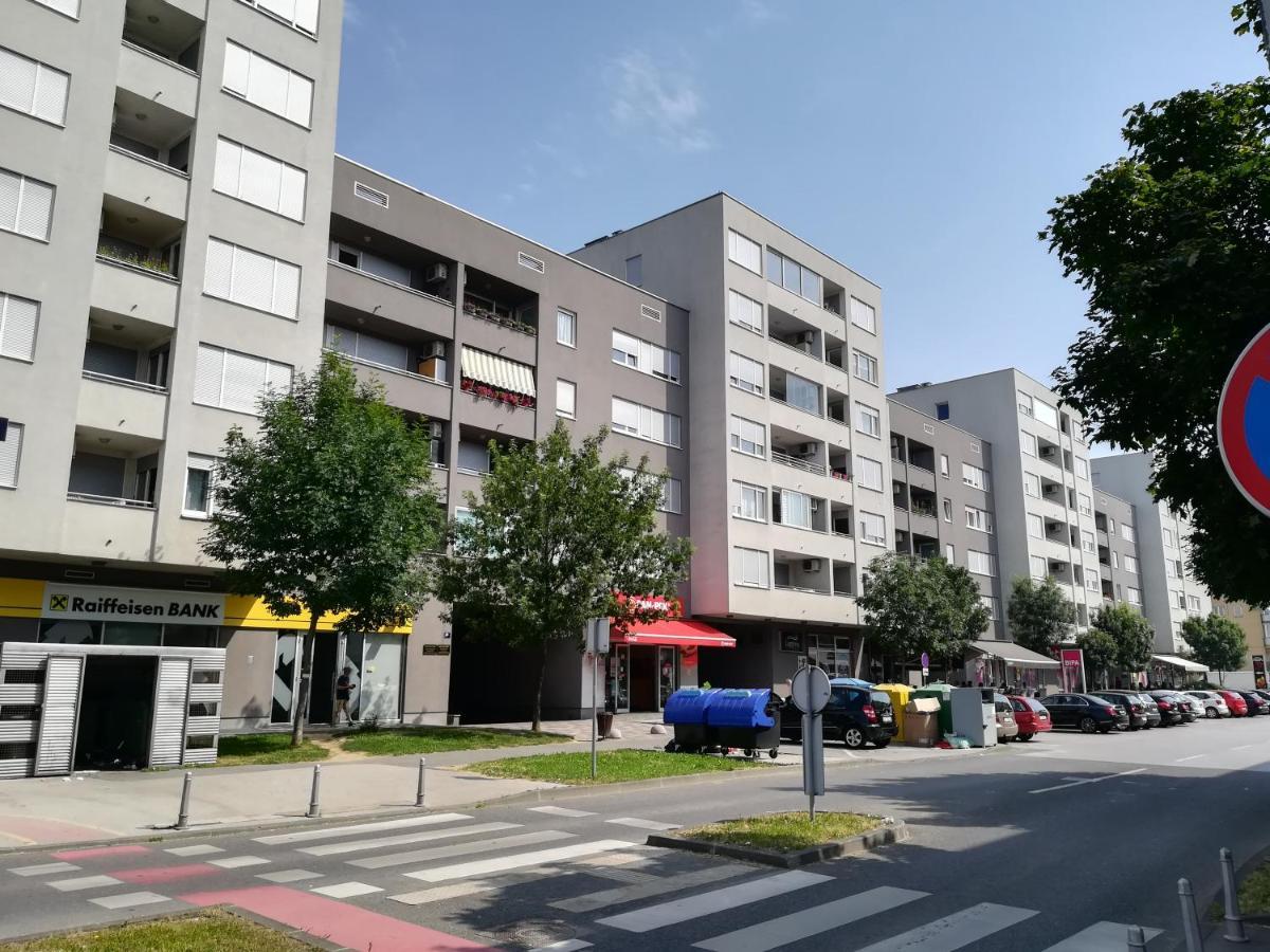 Apartments Dora 자그레브 외부 사진