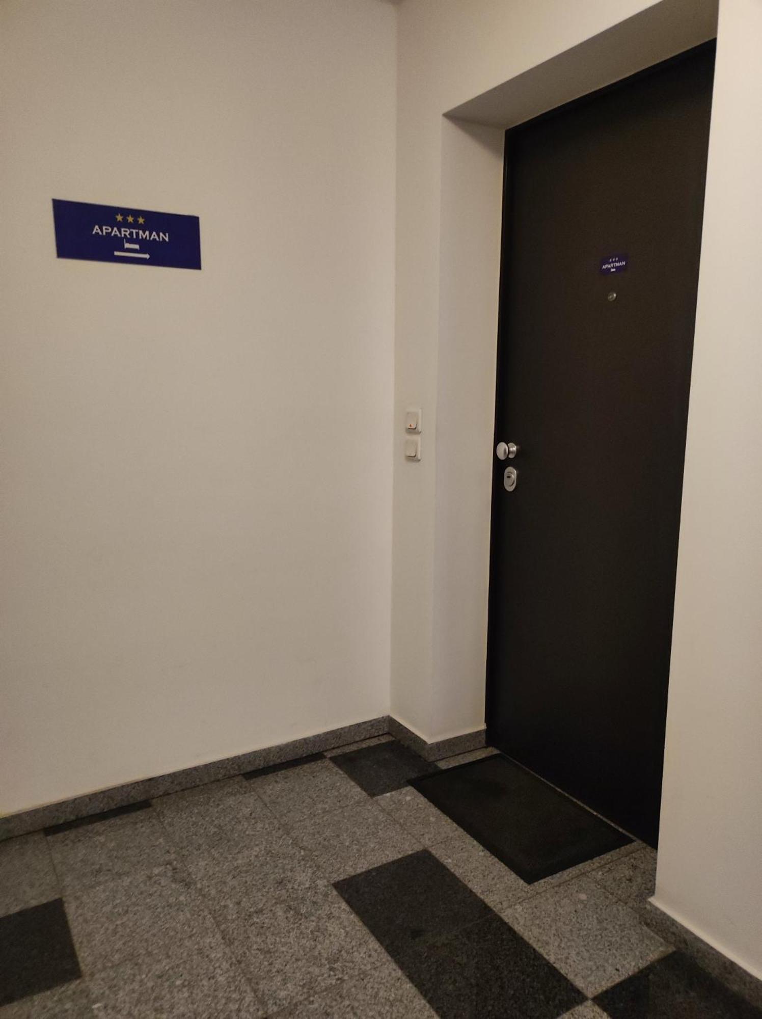 Apartments Dora 자그레브 외부 사진