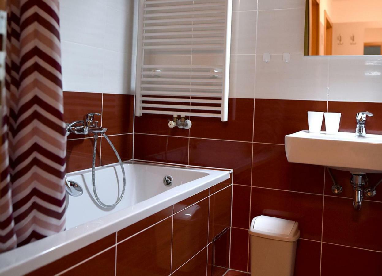Apartments Dora 자그레브 외부 사진